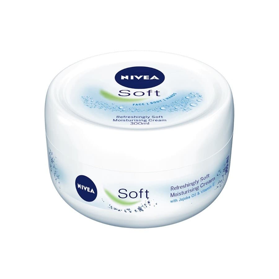 Nivea   Refreshingly Soft Moisturising Cream