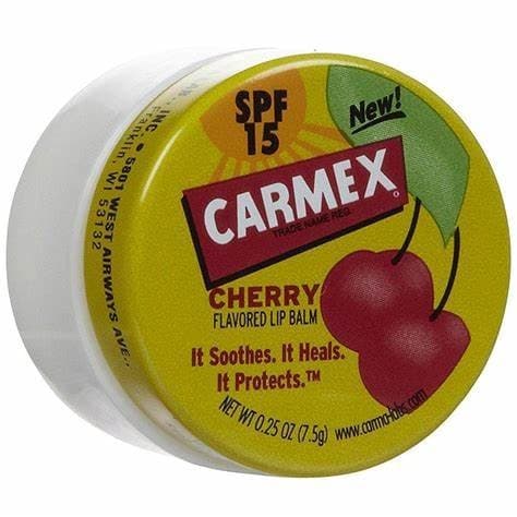 Carmex moisturising lip balm 2