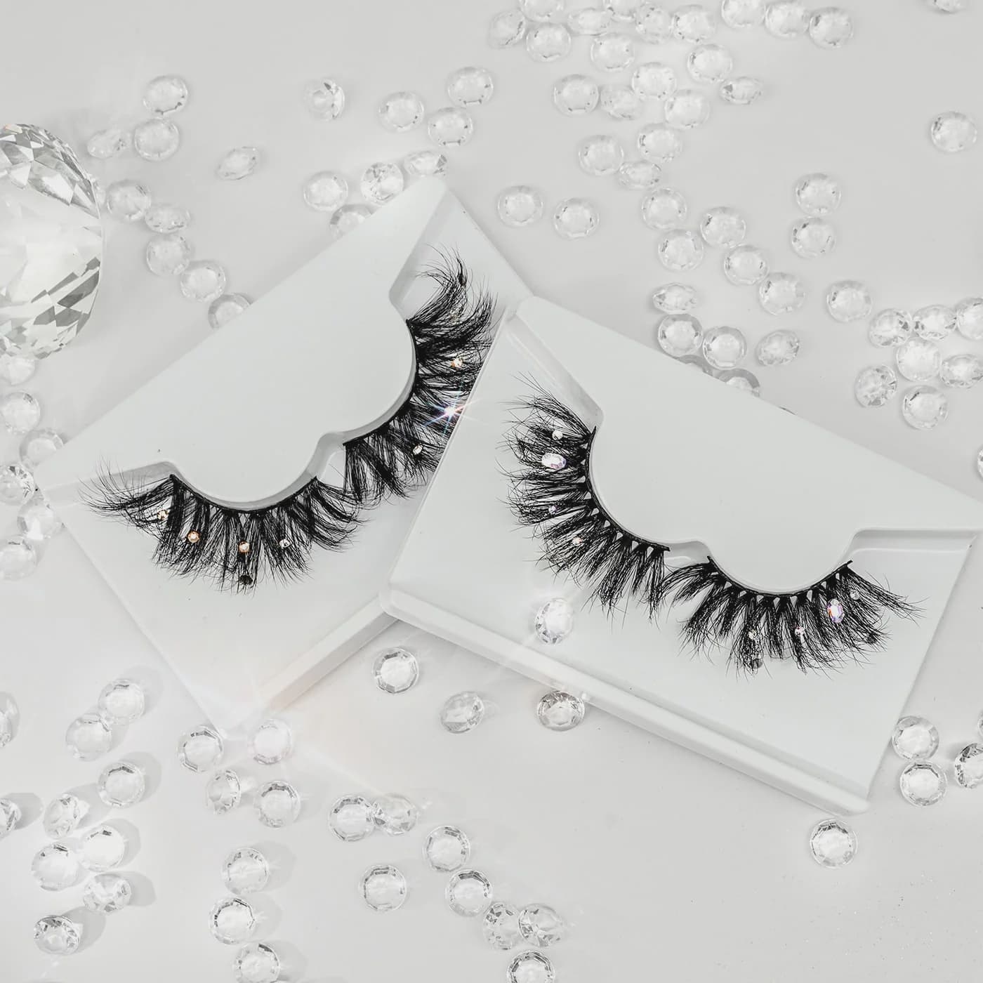 EBIN NEW YORK CATTITUDE 5D LASHES 2