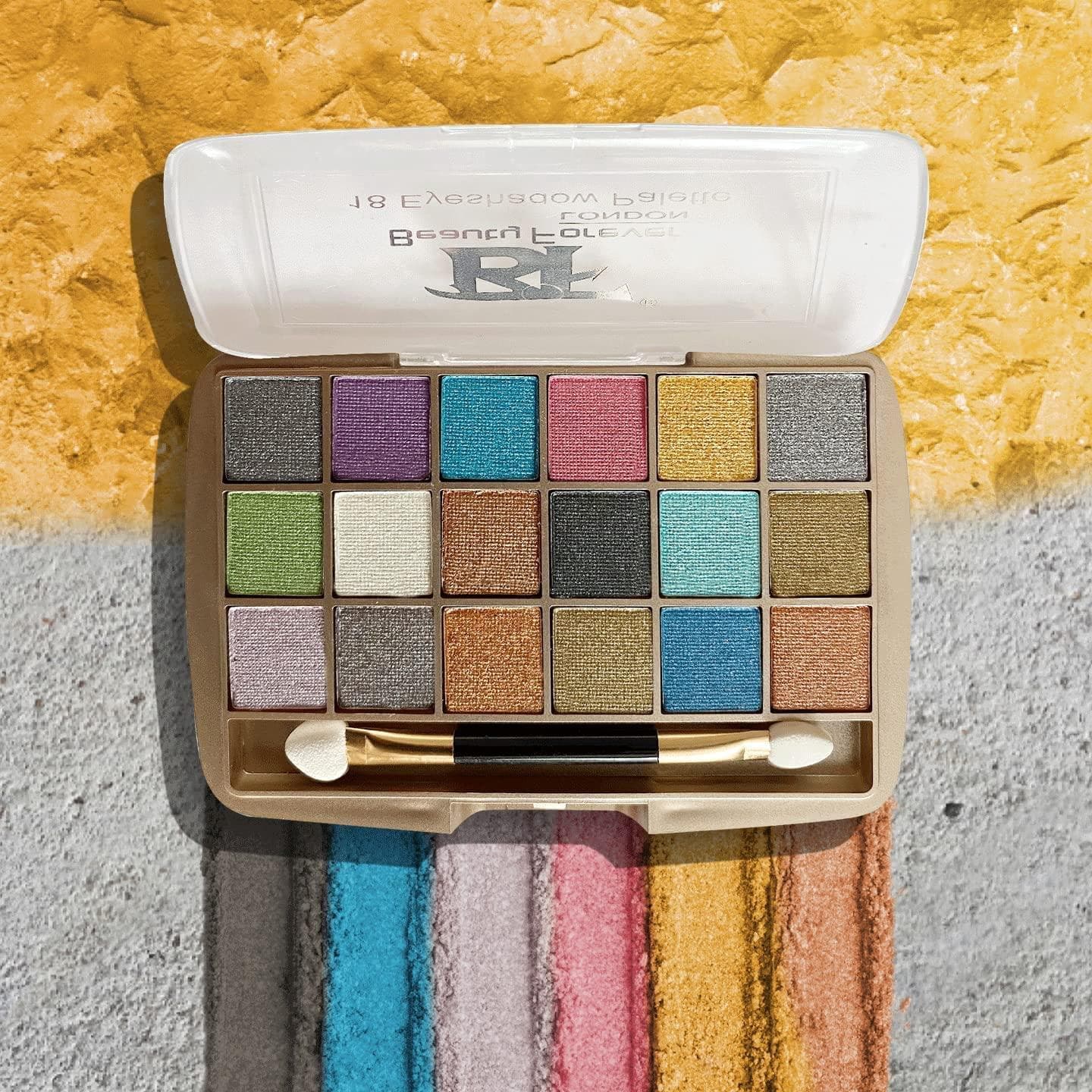 Beauty Forever Proffesional Palette Eye Shadow No 01 6
