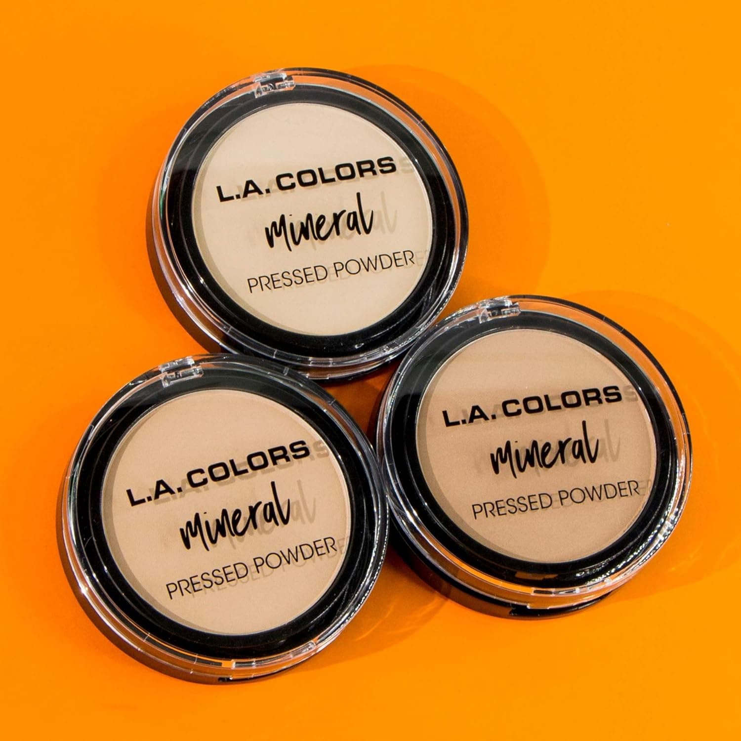 L.A. Colours Mineral Pressed powder / CMP373 CREAMY NATURAL 10