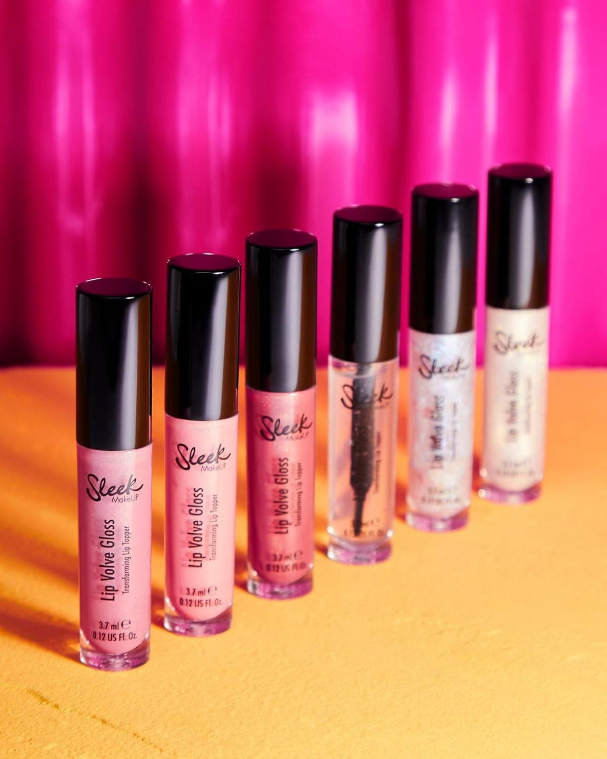 SLEEK MAKEUP LIP VOLVE GLOSS  TRANSFORMING LIP TOPPER /1375 WHO"S THAT GIRL 5