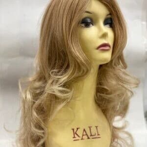 FUTURAFTRESS WIG SAKIRA